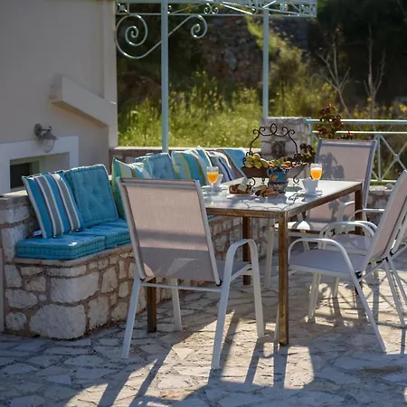 Spyros House, 3 Bedrooms-Sea View-In Agia Efimia Exterior photo