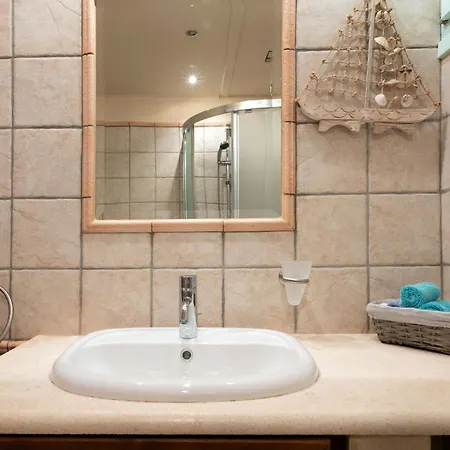 Spyros House, 3 Bedrooms-Sea View-In Agia Efimia Exterior photo
