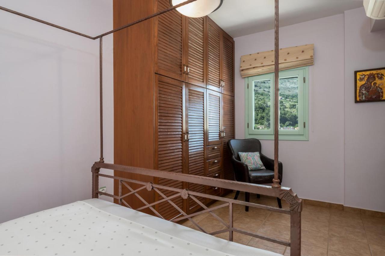Holiday home Spyros House, 3 Bedrooms-sea View-in